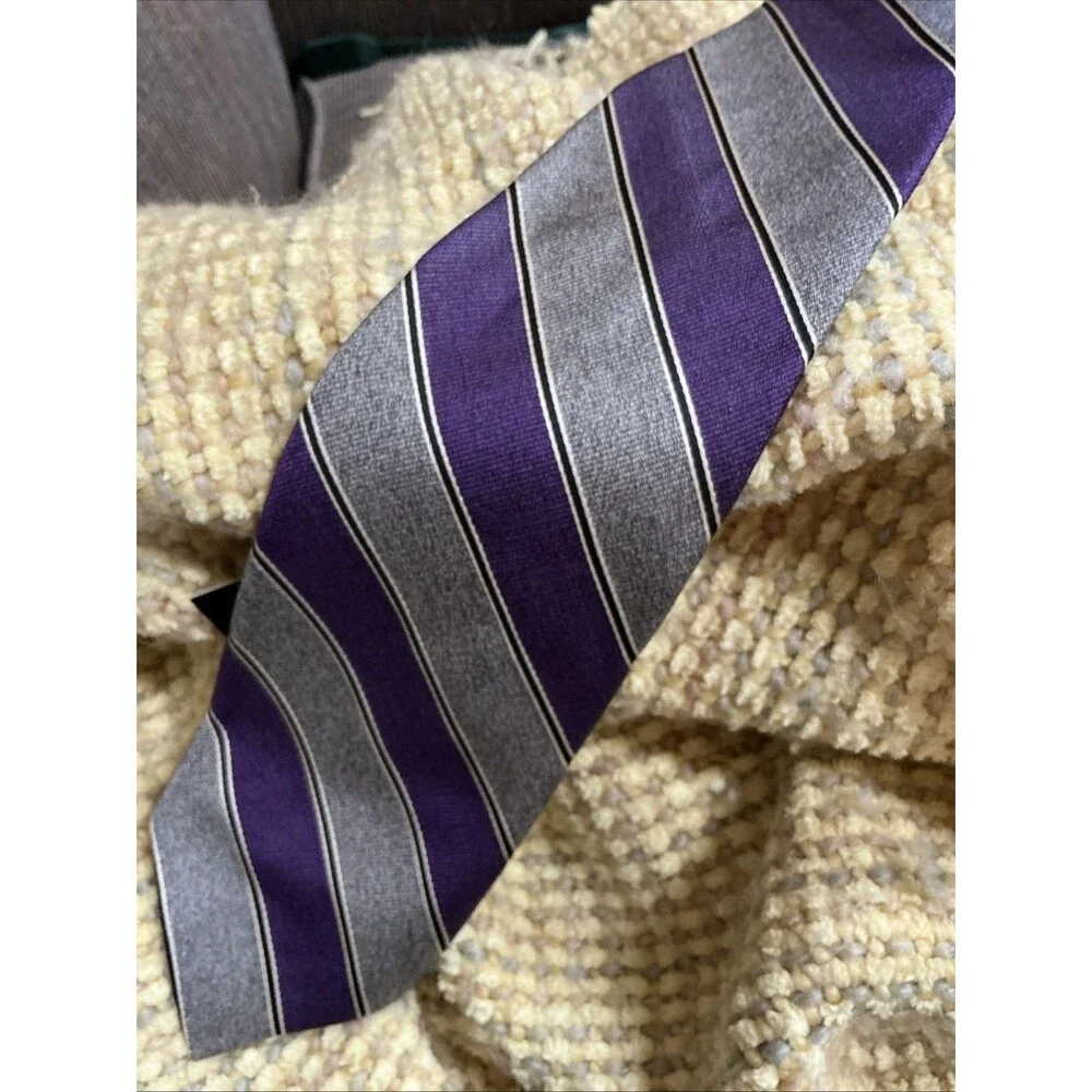 JOS.A. BANK SIGNATURE COLLECTION 100% SILK TIE‎ 58X3.5